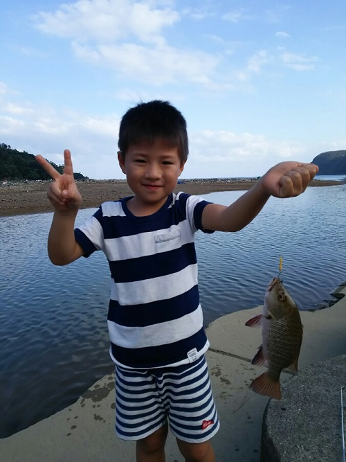 Okinawa fishing guide for family